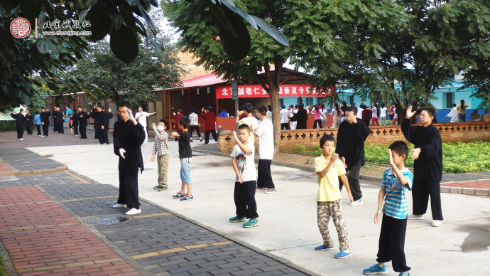 

展示历年学员书法教学成果