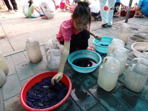 我是小小抹布长，
学习怎样又快又好地清洗班里的抹布