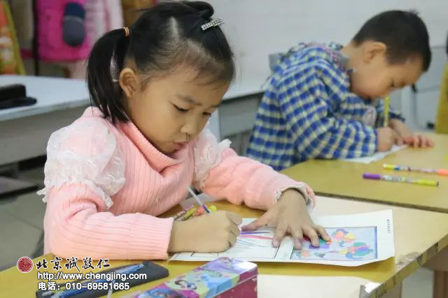 彩绘是我的最爱 可以多彩一会儿吗？！